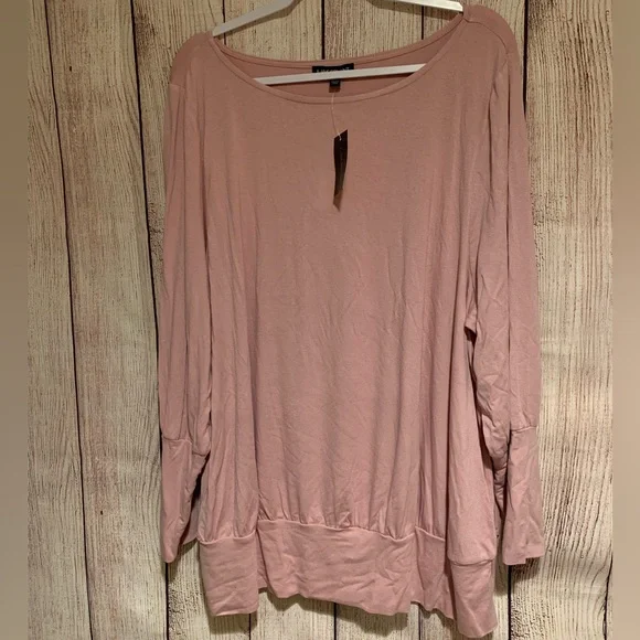 MAKE OFFER! 💕 Brand new Lane Bryant Top - Picture 3 of 5